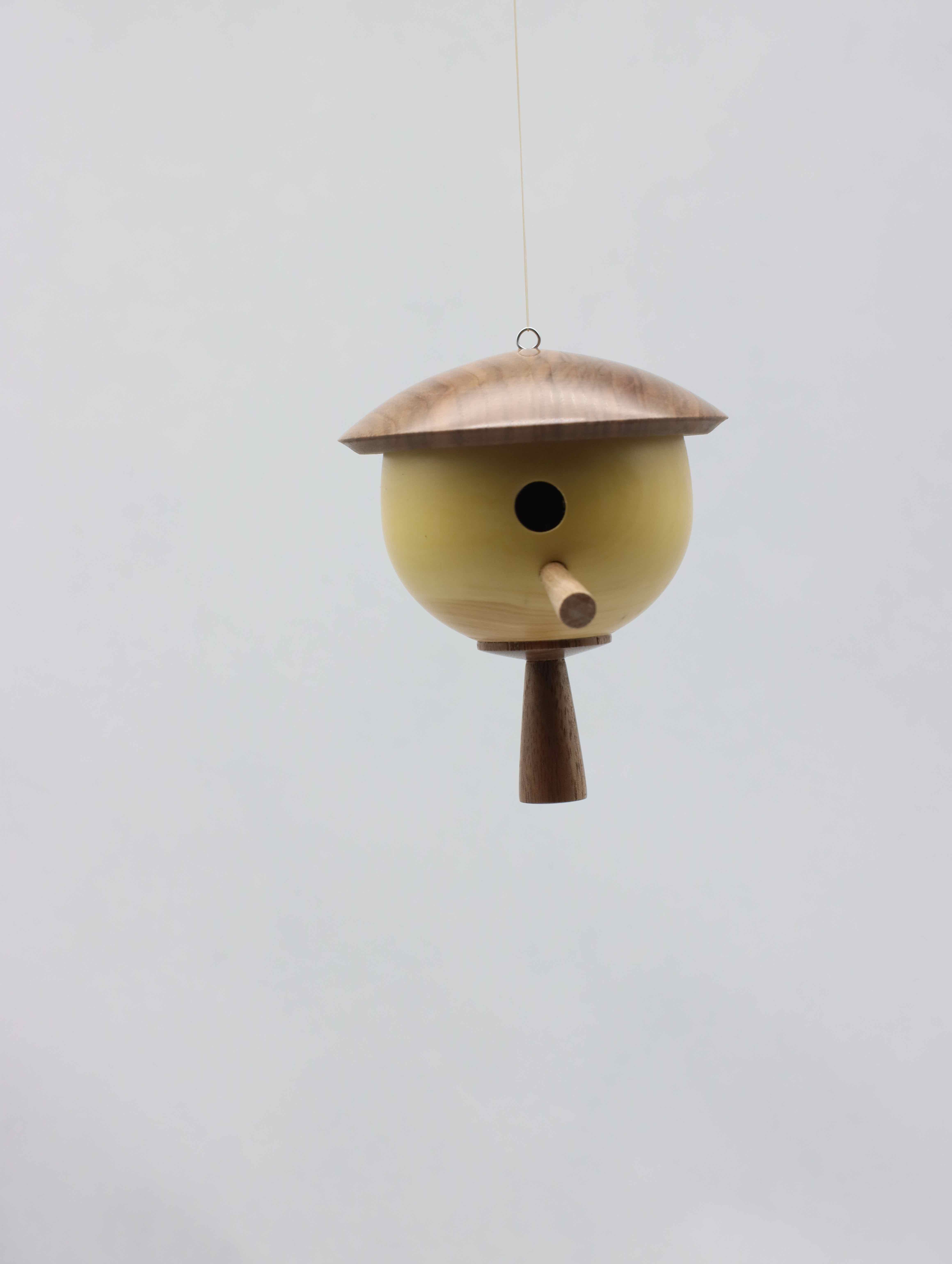 nichoir décoratif (buis, noyer)